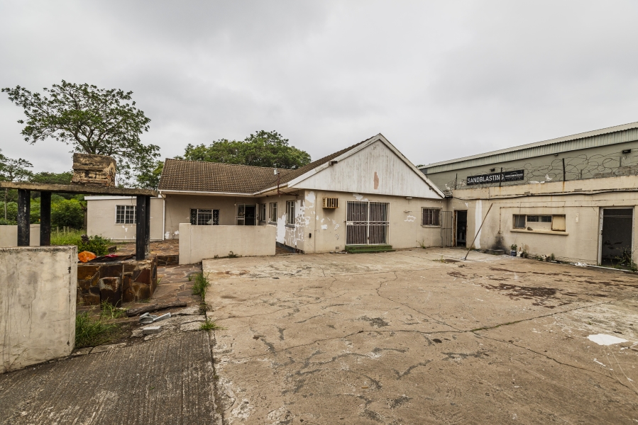 Commercial Property for Sale in Wilsonia Eastern Cape